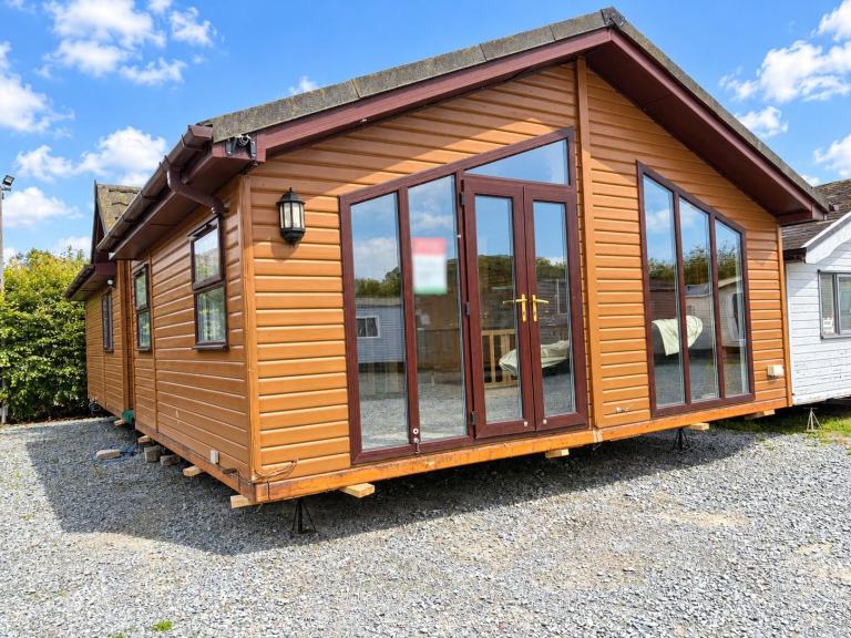 Cosalt Cezanne 36ft x 20ft 3 Bed Twin Static Caravan Lodge Offsite
