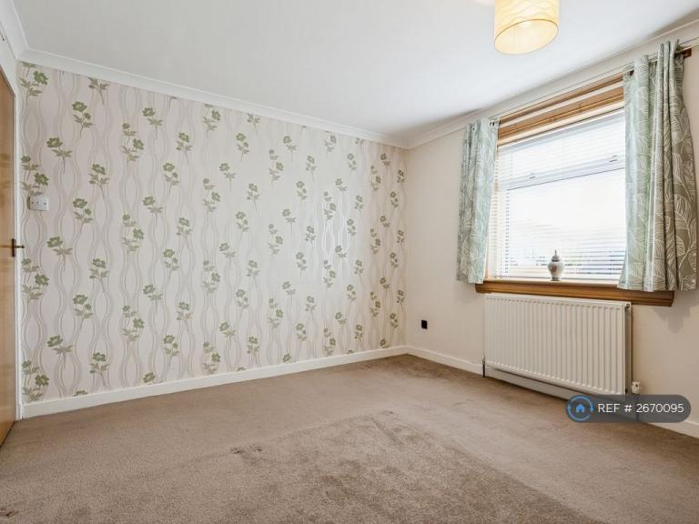 2 bedroom flat in Dean Road, Bo'ness, EH51 (2 bed) (#2670095)