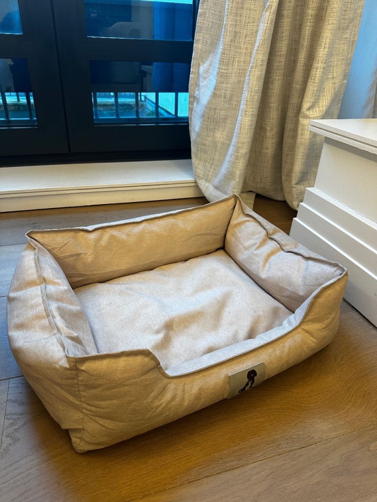 Dog bed for small/medium size dog