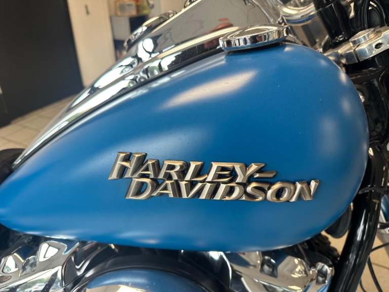 HARLEY-DAVIDSON SOFTAIL FXLR Low Rider Blue Manual Petrol 2018