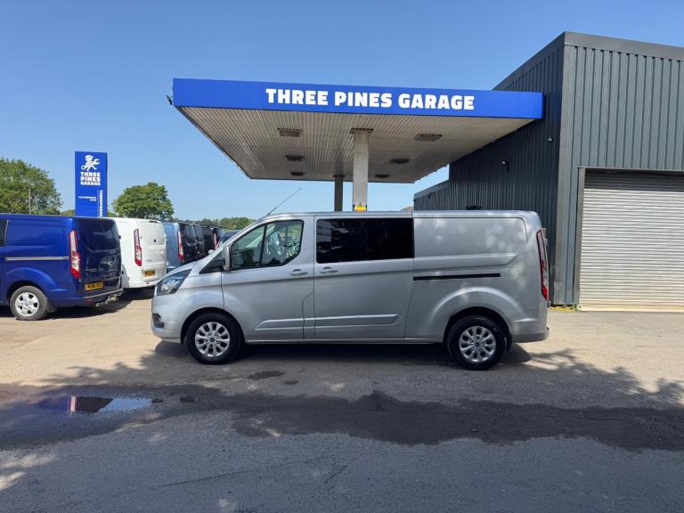 Ford Transit Custom 2.0 EcoBlue 130ps L2 D/Cab Limited Crew Cab FSH Inc Vat