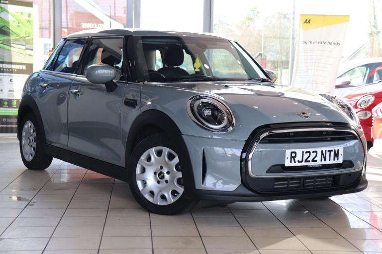 2022 MINI Hatch 1.5 One Classic 5dr Hatchback Petrol Manual