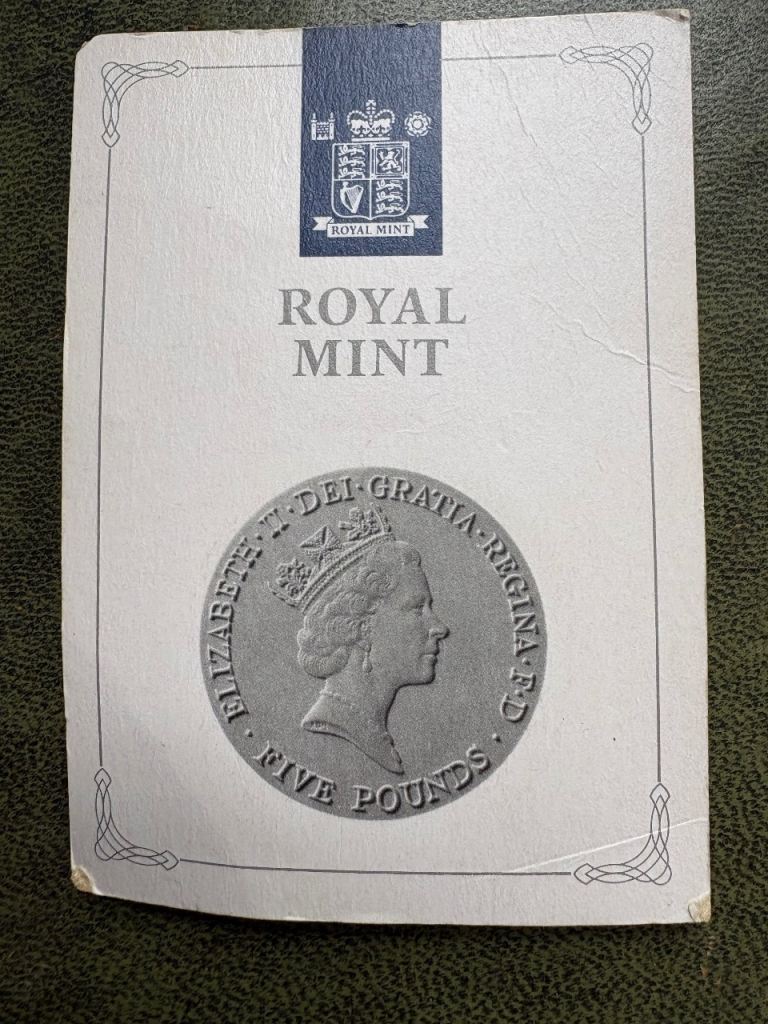 Royal Mint Queen Mother's 90th Birthday £5 Coin