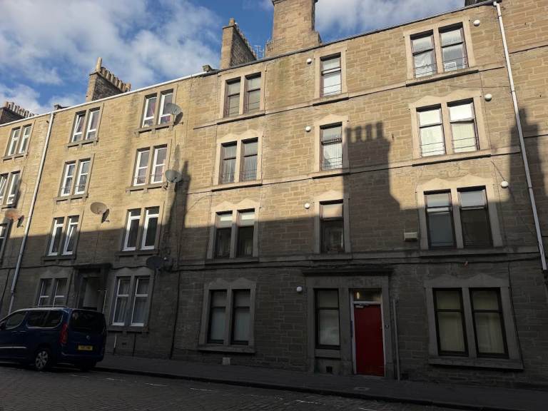 Balmore Street - One Bedroom Property Available Now