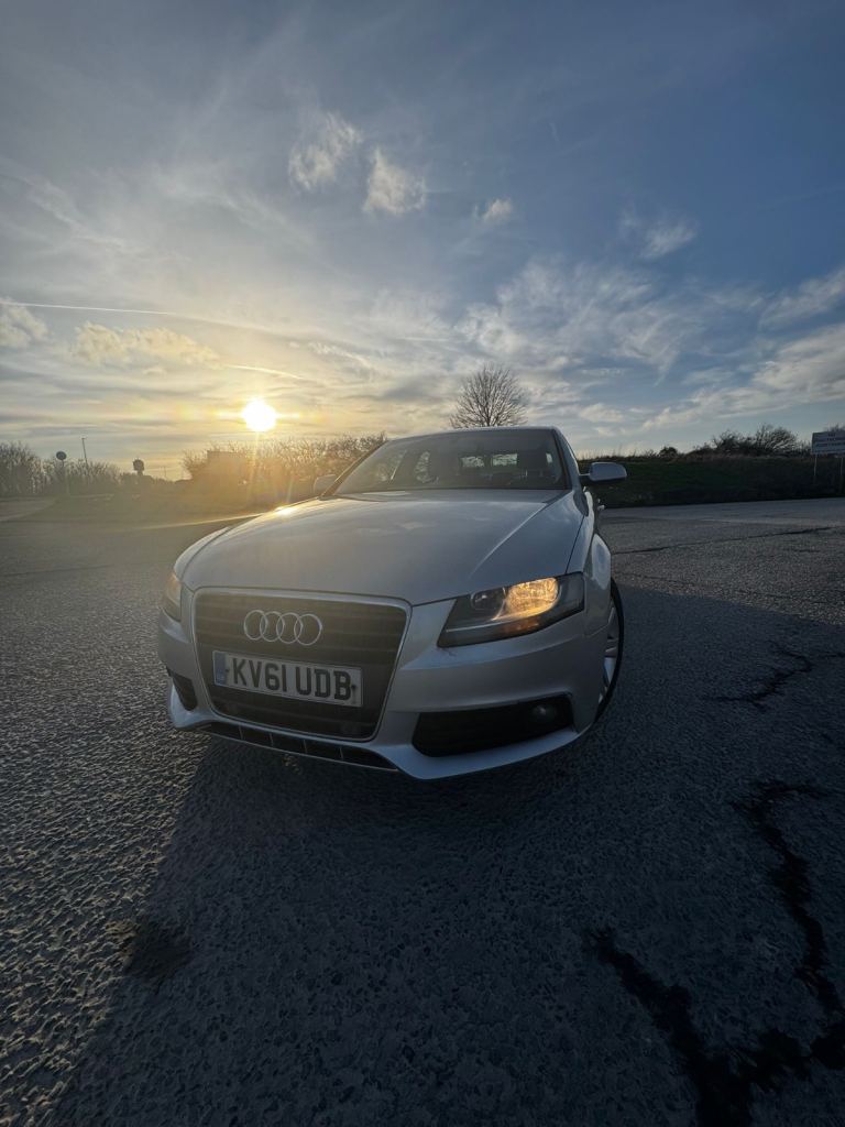 Audi, A4, Saloon, 2011, Manual, 1968 (cc), 4 doors