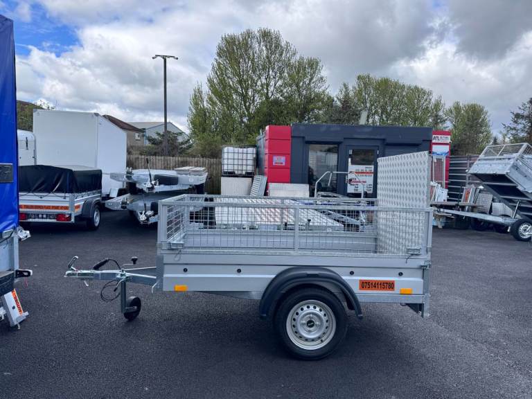 BRAND NEW 6ft x 4ft SINGLE AXLE TRAILER WITH 40CM MESH AND 100CM RAMP 750KG