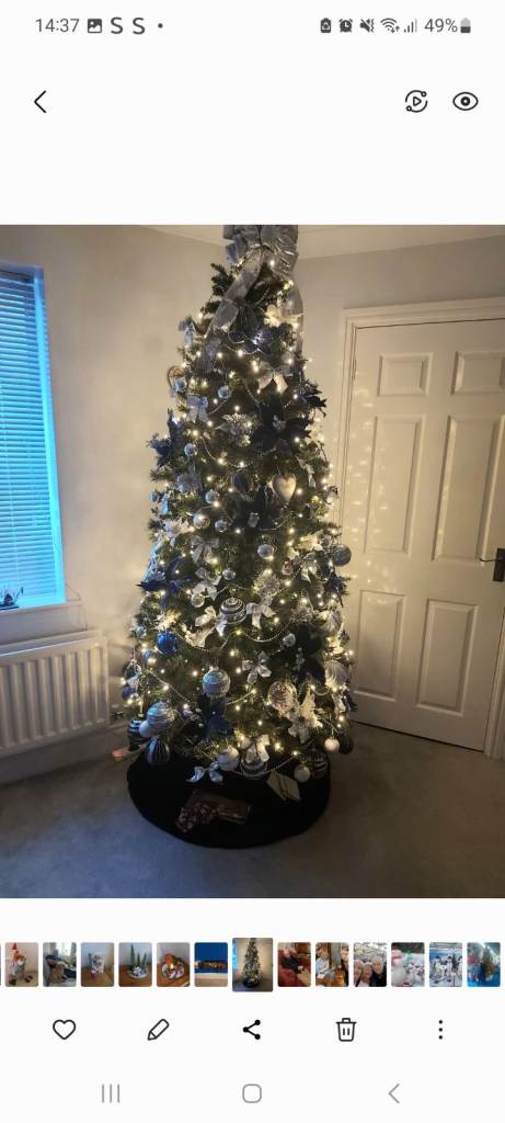 Christmas Tree with Blue & Silver Decorations – Good Condition