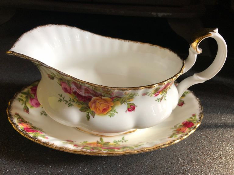 Royal Albert old country rose