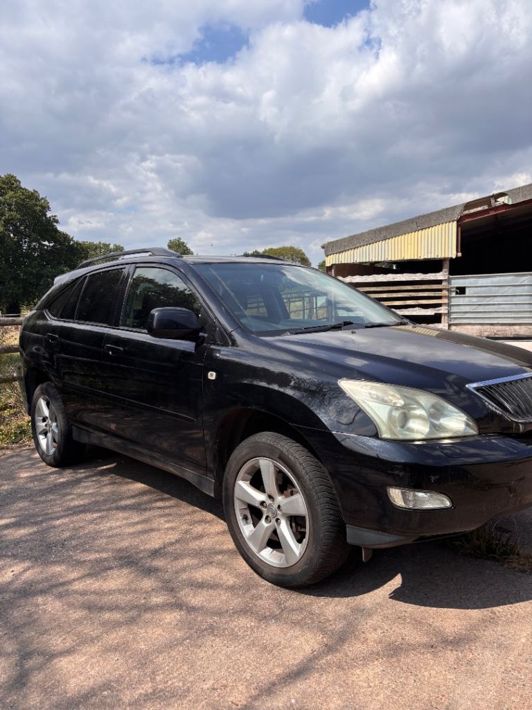 Lexus rx300 black & black leather 