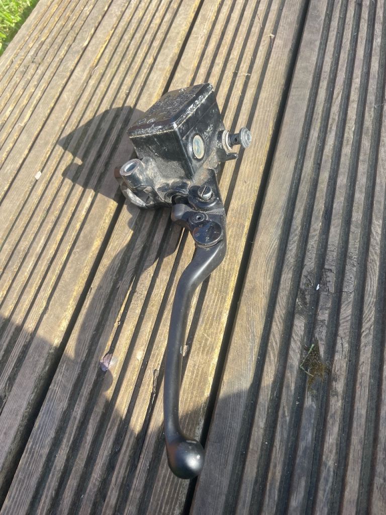 Yamaha Tenere 700 brake lever master cylinder 