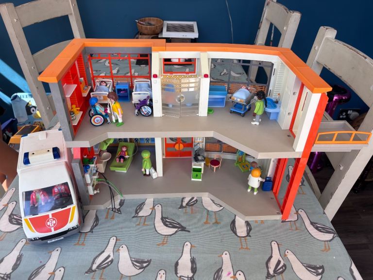 Playmobil hospital with ambulance 