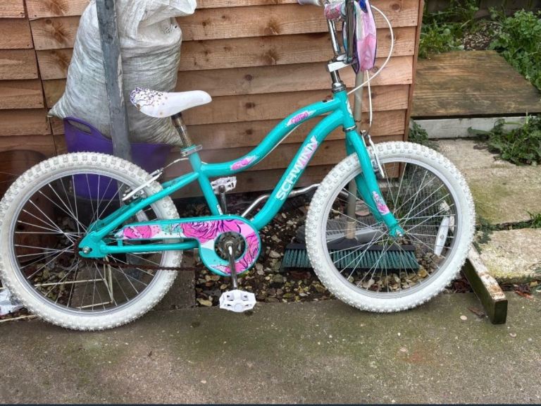 Girls bike 20” inch wheel 