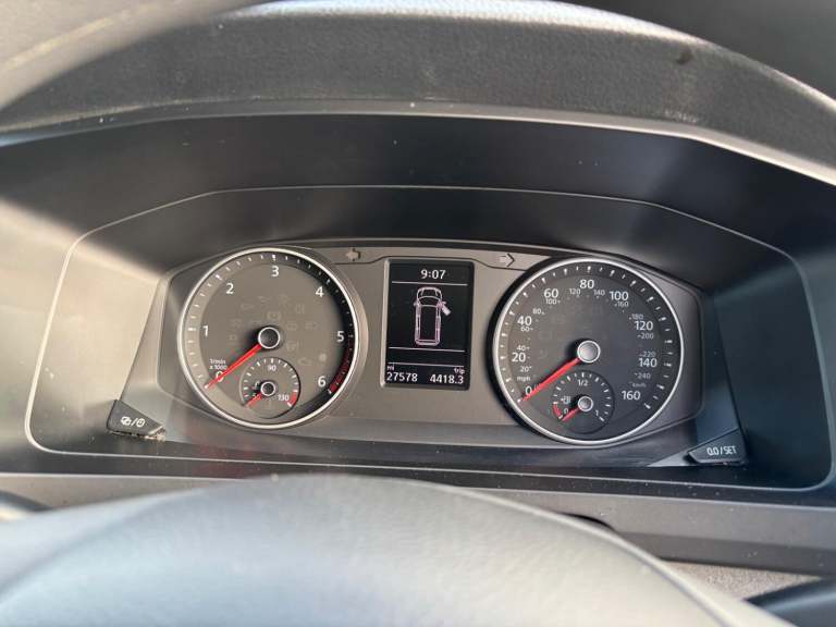 VOLKSWAGEN TRANSPORTER DRIVER TRANSFER WAV WHEELCHAIR ACCESSIBLE VEHICLE 2.0