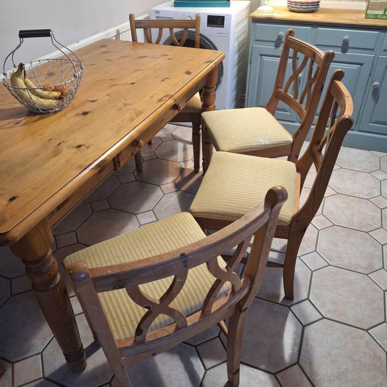 Solid Pine Farmhouse Table & 4 Chairs – Upcycling / Restoration Project