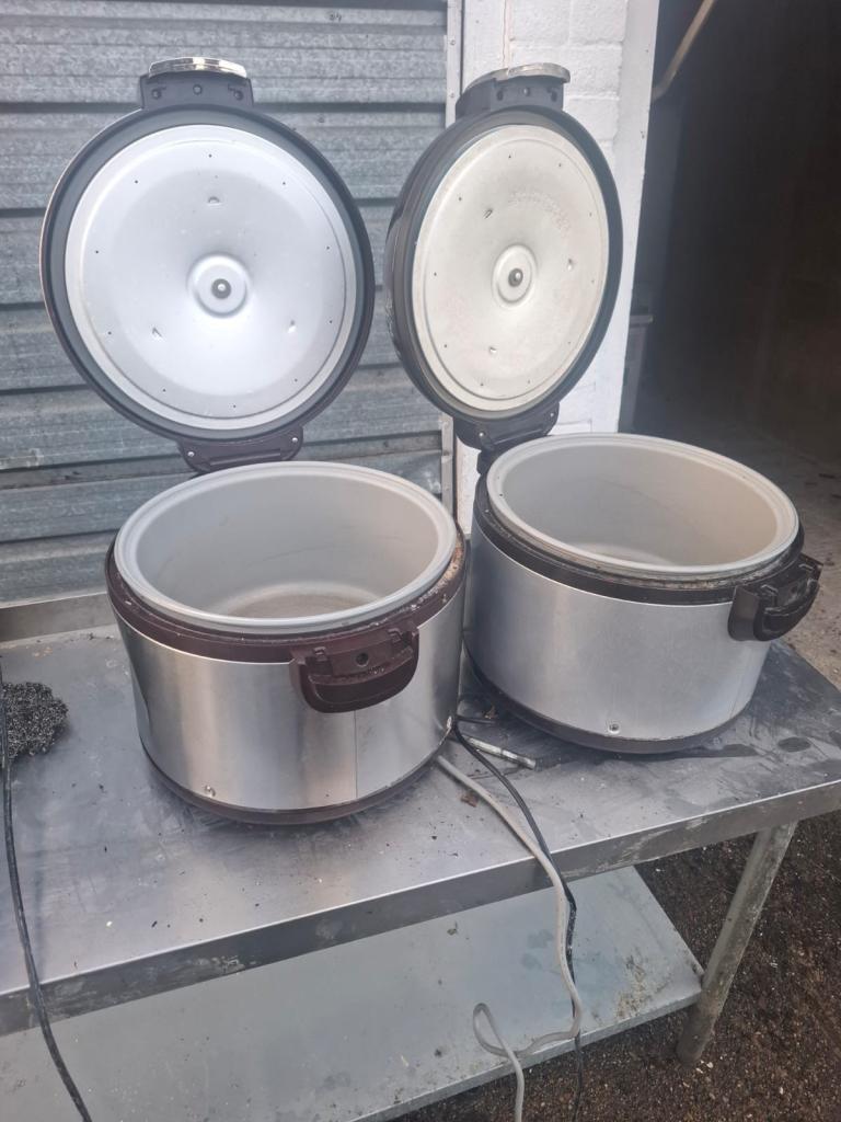 image for Commercial rice cooker 