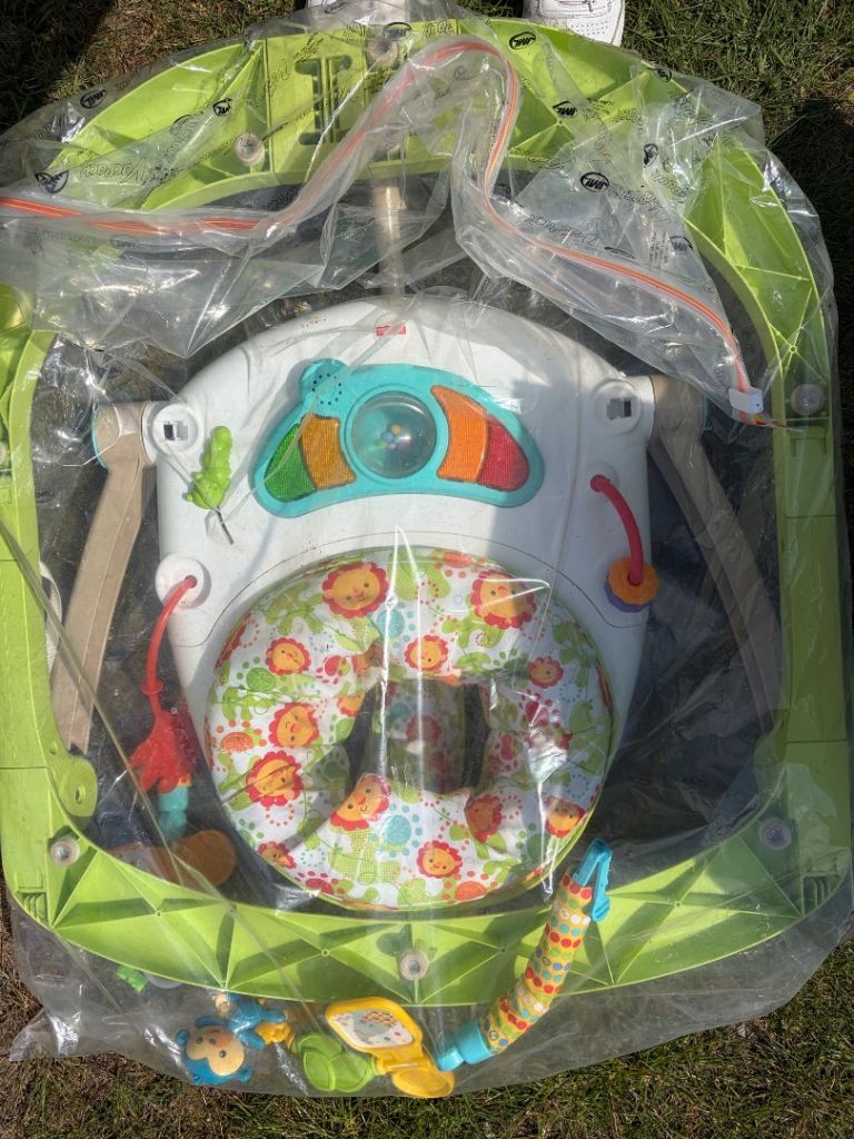 Plastic baby bouncer/jumparoo