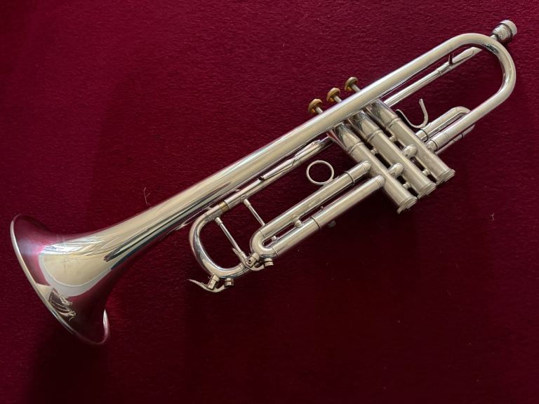 Gorgeous B♭ Trumpet – great condition