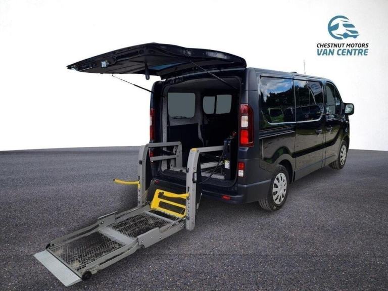 Renault Trafic WAV Wheelchair Access Flat Floor SWB L1H1 5 Seats 59K 2019 No VAT