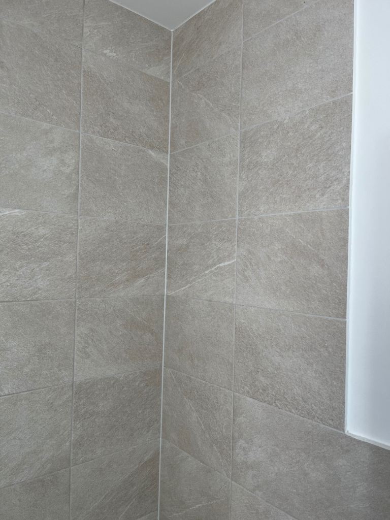 Ceramic wall tiles by Verona (56 in total)