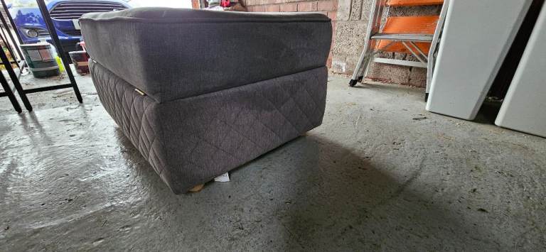 DFS Orka Footstool