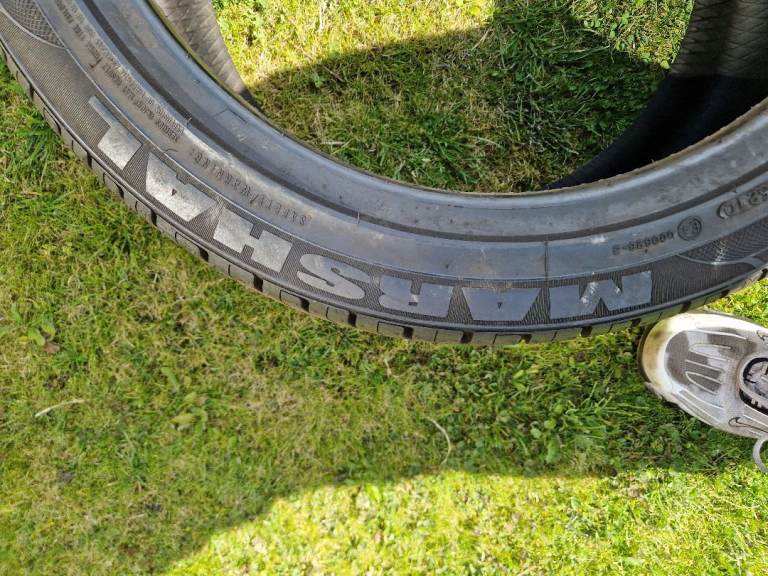 FOR SALE TYRE MARSHAL SIZE 235/40/17 BRAND NEW NEAVER FITTED COLLECTION ONLY