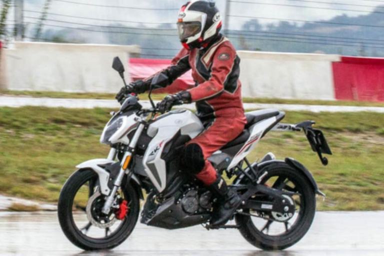 Keeway RKF 125cc| Super Sport | Naked Motorcycle | Best Bikes | For Sale | 20...