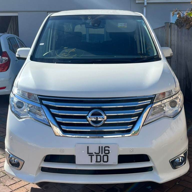 2016 Nissan Serena Highway Star, Hybrid 