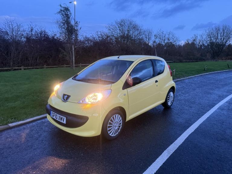 PEUGEOT 107 1.0 12V Urban Lite 2010