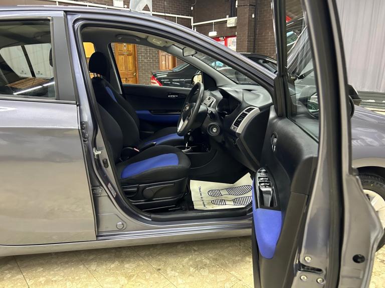 2009 Hyundai i20 1.4 Comfort 5dr Auto HATCHBACK Petrol Automatic