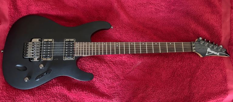 Ibanez S520