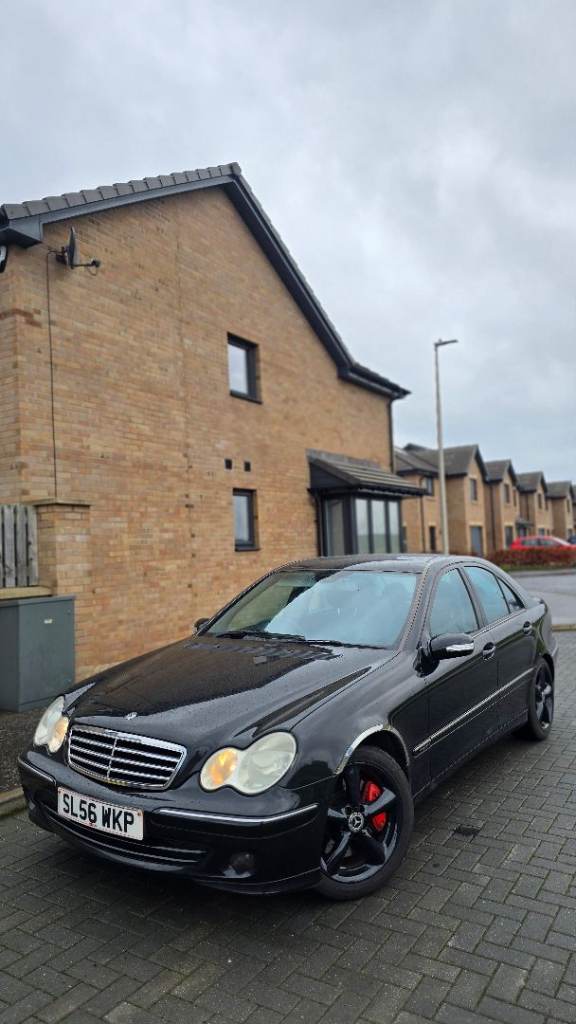 Mercedes-Benz, C CLASS, automatic Saloon, 2006, Semi-Auto, 2148 (cc), 4 doors