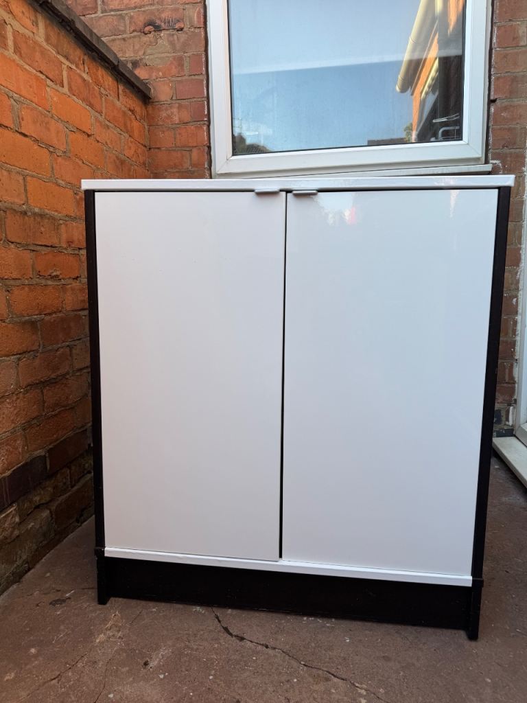 Cupboard 