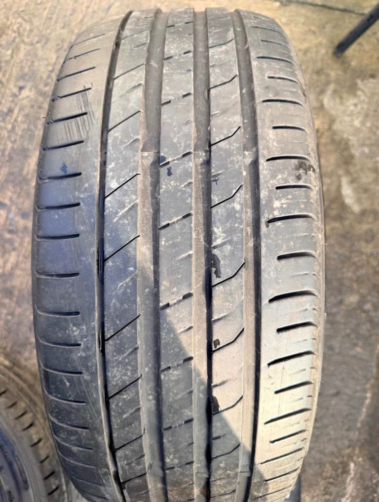 Nexen Tyres  2x 245/40 ZR18 97Y 2x 225/45 R18