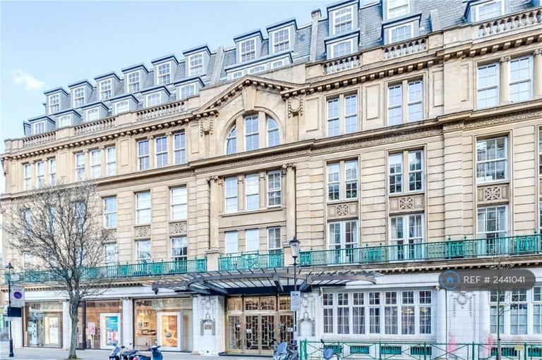 1 bedroom flat in Chepstow Place, London, W2 (1 bed) (#2441041)