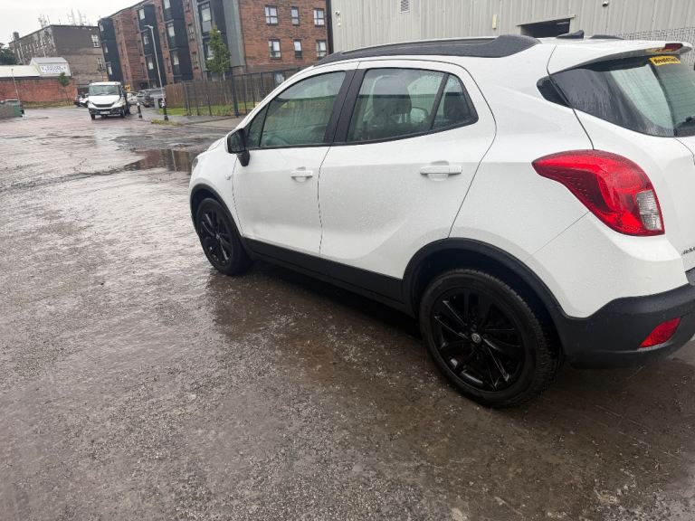 LOW MILEAGE VAUXHALL MOKKA 2016 5DR MANUAL PETROL MOT TILL 13/08/2027 EXCELLENT CONDITION