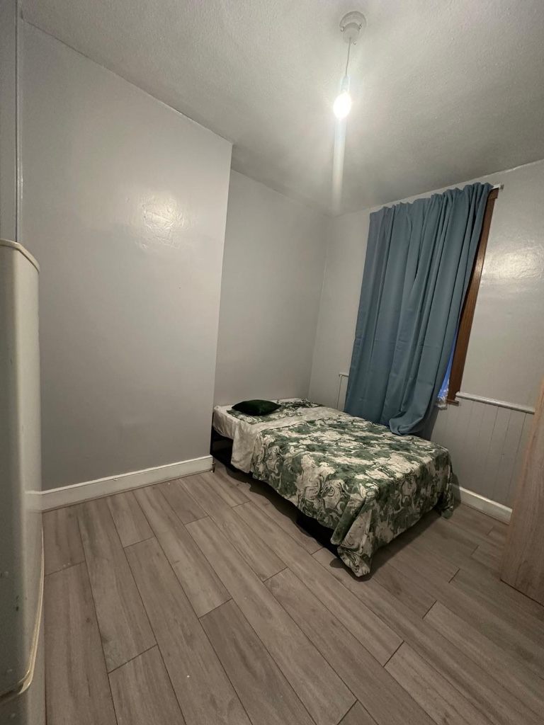 Cozy rooms for rent in Bow✅✅