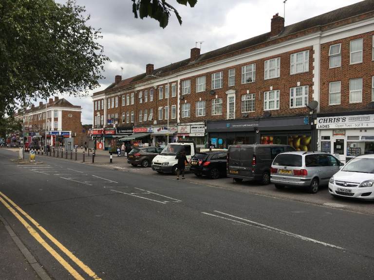 BRAND NEW SPACIOUS 1 BEDROOM FLAT TO RENT- £1700 PER MONTH BILLS INCLUDED in HAYES UB4 (WEST LONDON)