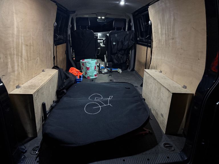 2022 Volkswagen VW Transporter T6.1 Kombi Highline TDI LWB DSG 150 T32 Black 28K NO VAT