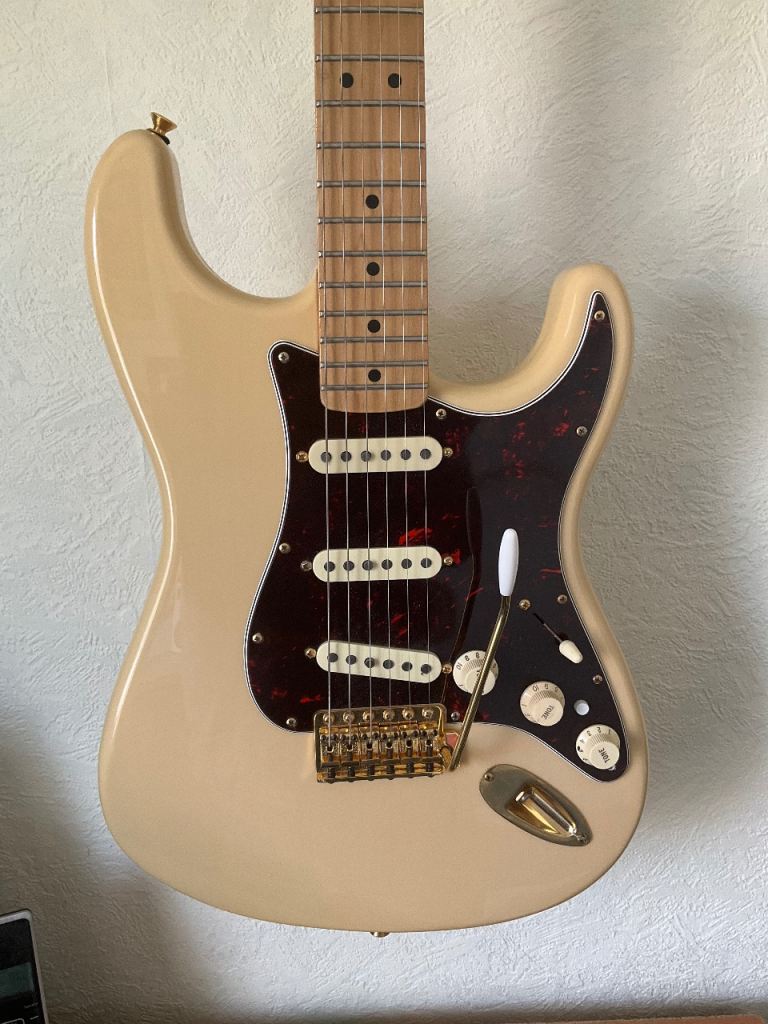 Fender deluxe Stratocaster 