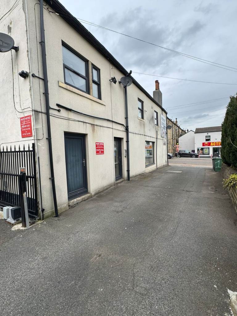 Two Bedroom second floor flat Stanningley LS28