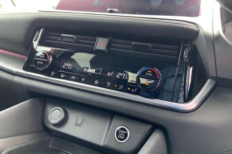 2025 Nissan Qashqai 1.3 DiG-T MH 158 N-Connecta [Glass Rf] 5dr Xtronic Automatic Hatchback Petrol...