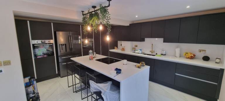 Leicester kitchen fitting specialist 
