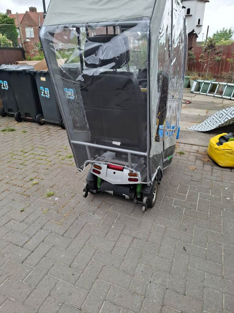 Mobility Scooter with Rain Canopy – Good Condition