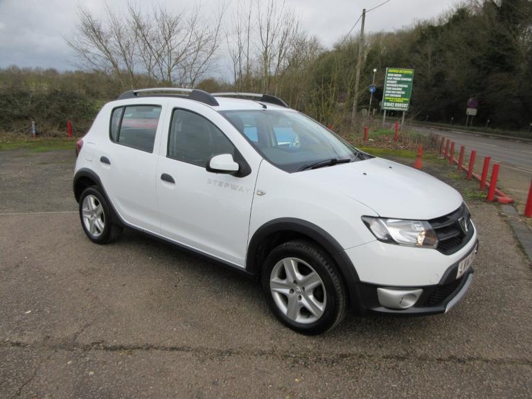 2014 Dacia Sandero Stepway 1.5 dCi Laureate 5dr HATCHBACK Diesel Manual