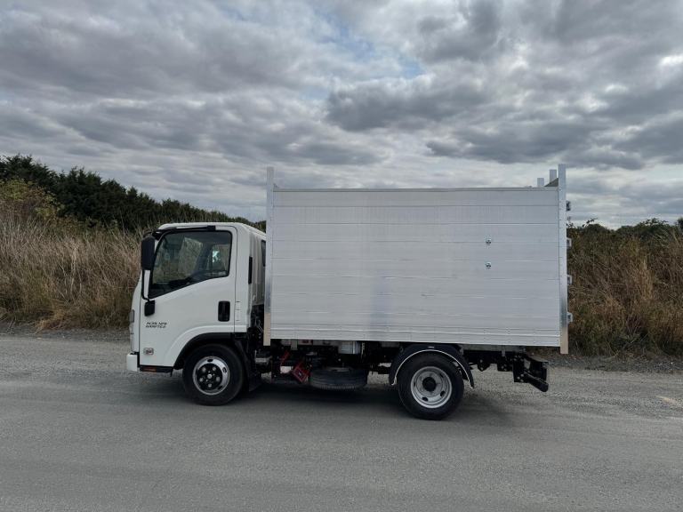 Isuzu Grafter n35-125 DIESEL AUTOMATIC 2025/24