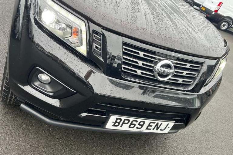 2019 Nissan Navara Double Cab Pick Up N-Guard 2.3dCi 190 TT 4WD Auto PICK UP DIESEL Automatic