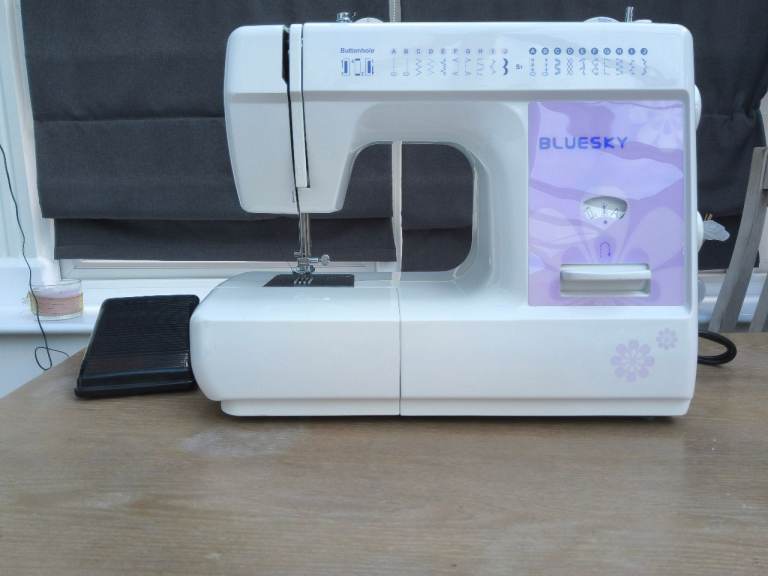 Selling a reliable, entry-level Bluesky BSEW-8360 mechanical sewing machine.