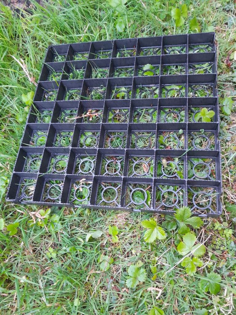 Plastic grass gird paver blocks