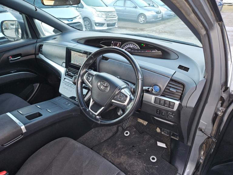 TOYOTA ESTIMA AERAS 2.4 AUTO HYBRID 7 SEATER M.P.V...FRESH IMPORT 71001 MILES