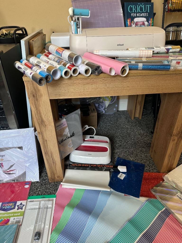 Cricut explore 4 and cricut heat press